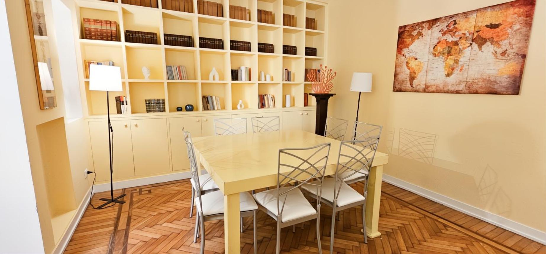Apartment Elegantis Monti Royal With Private Terrace