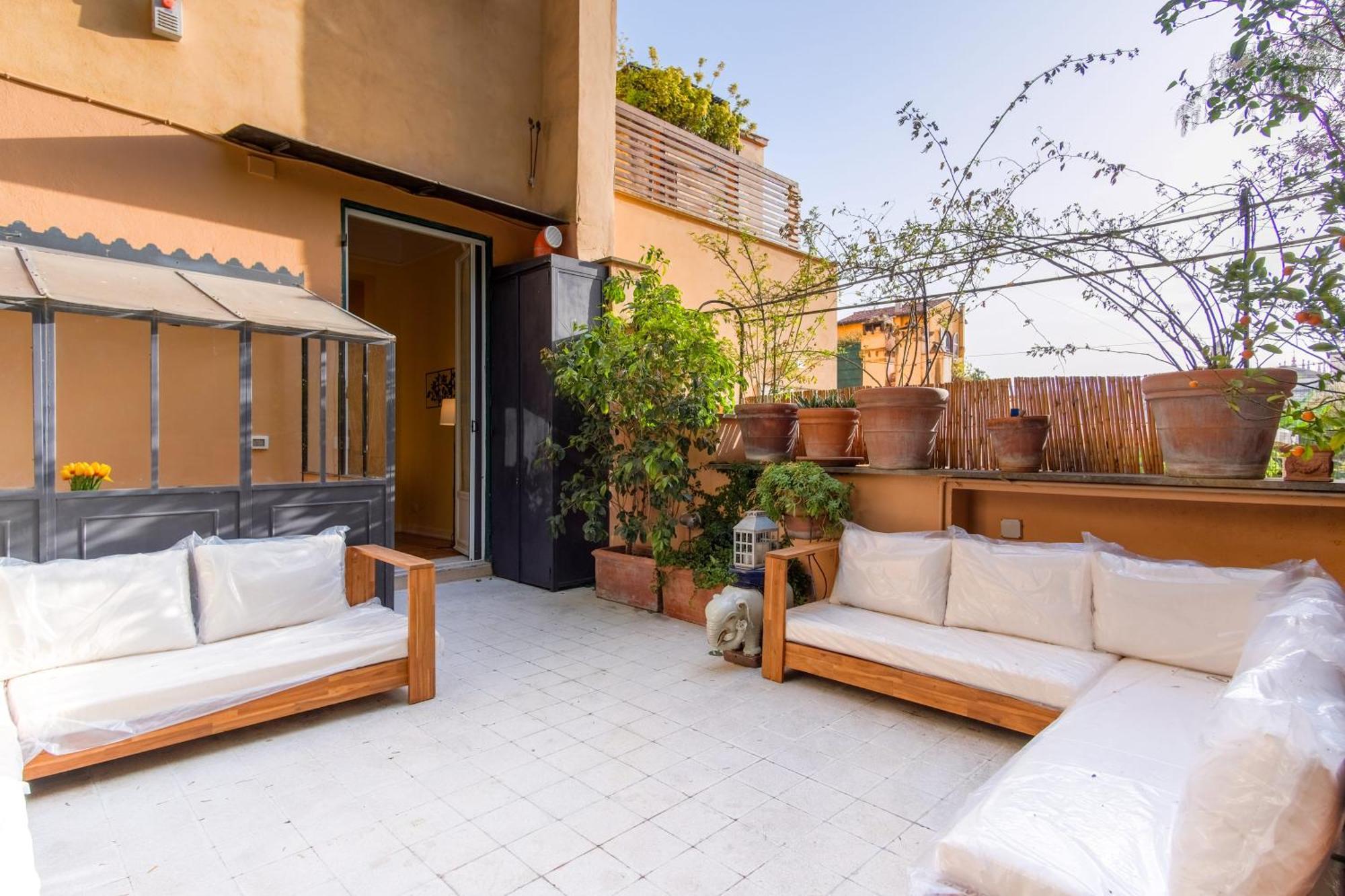 Apartment Elegantis Monti Royal With Private Terrace Rome