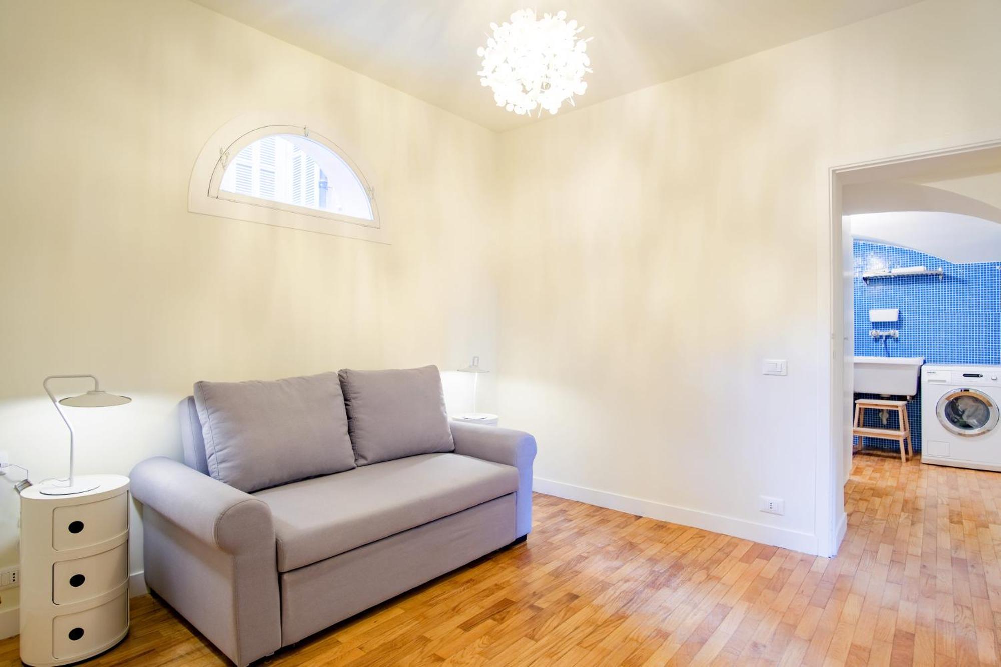 Elegantis Monti Royal With Private Terrace Apartment Rome