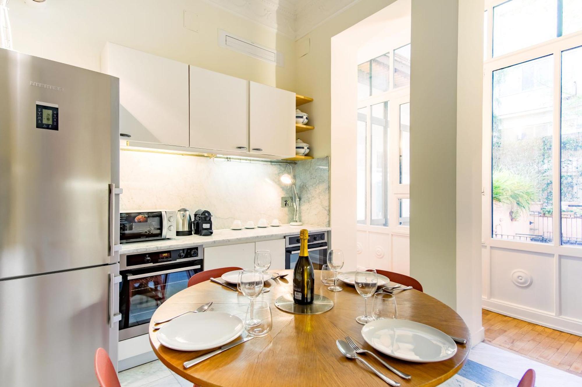 Apartment Elegantis Monti Royal With Private Terrace Rome