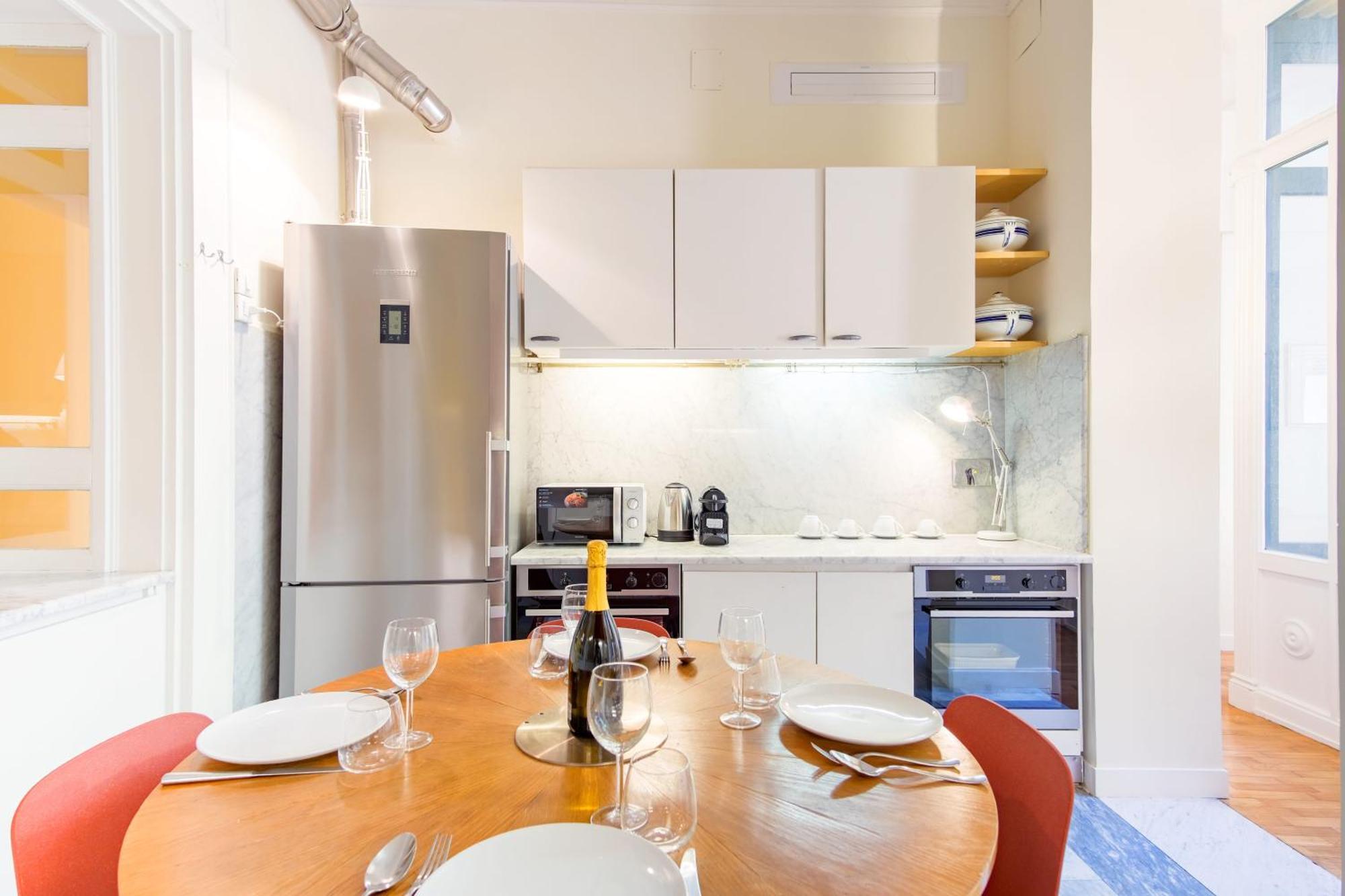 Apartment Elegantis Monti Royal With Private Terrace