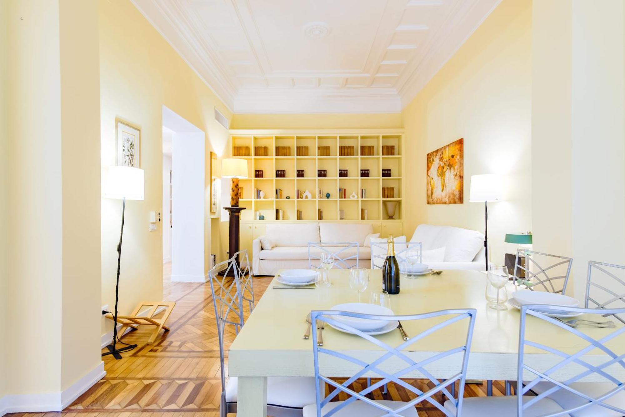 Elegantis Monti Royal With Private Terrace Rome