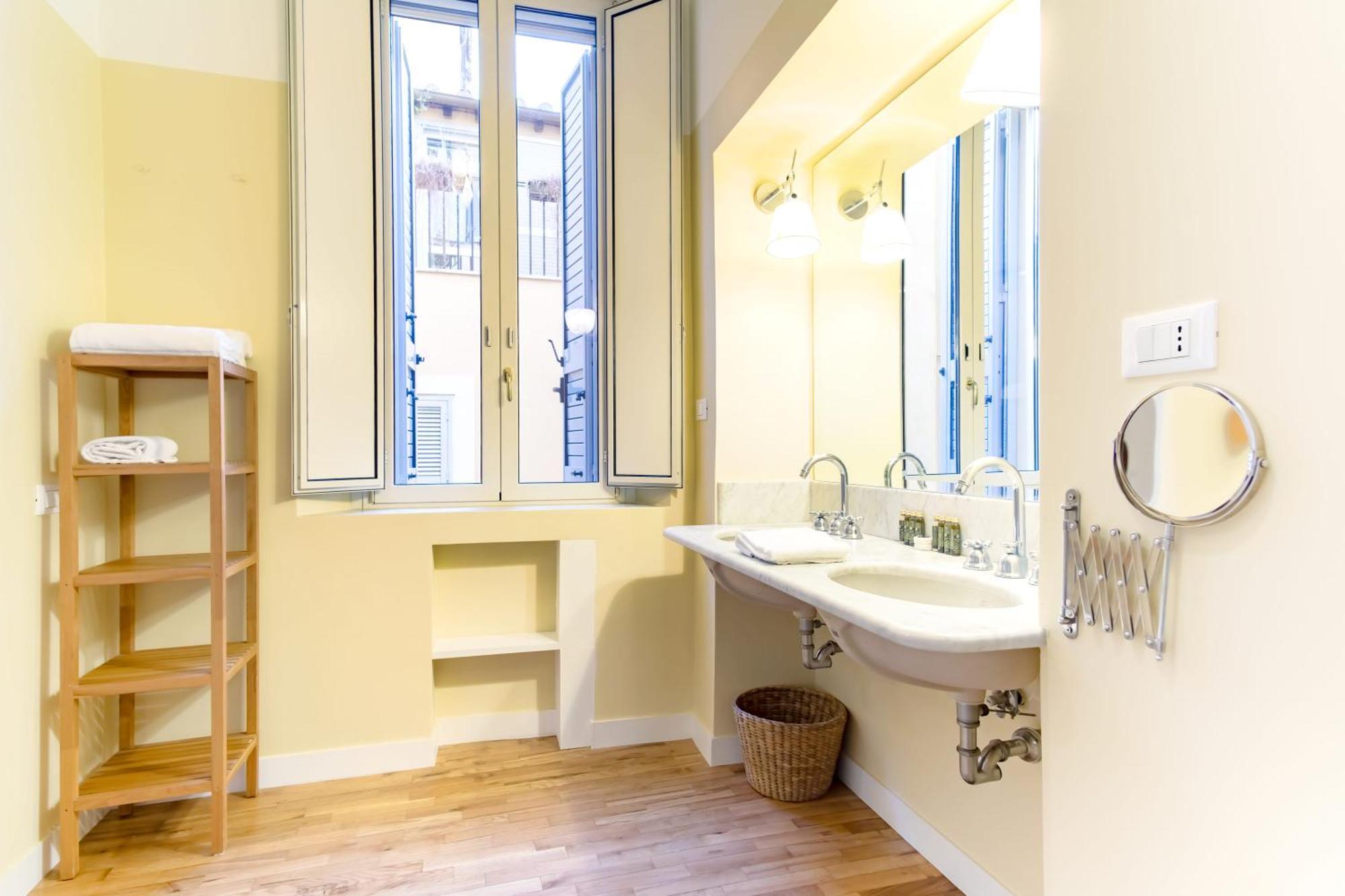 Elegantis Monti Royal With Private Terrace Apartment *