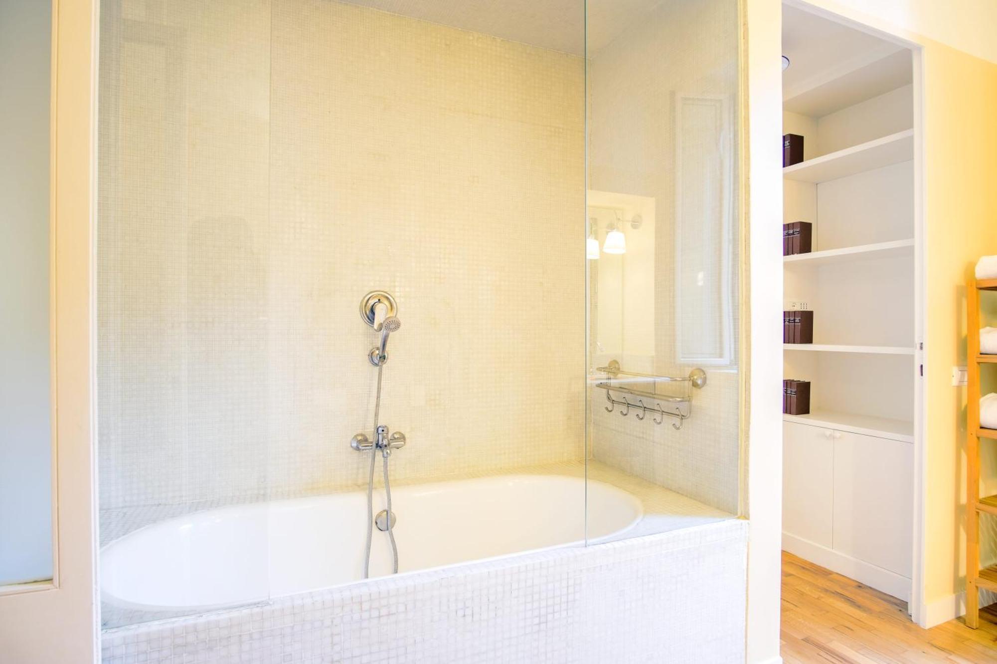 Apartment Elegantis Monti Royal With Private Terrace Rome