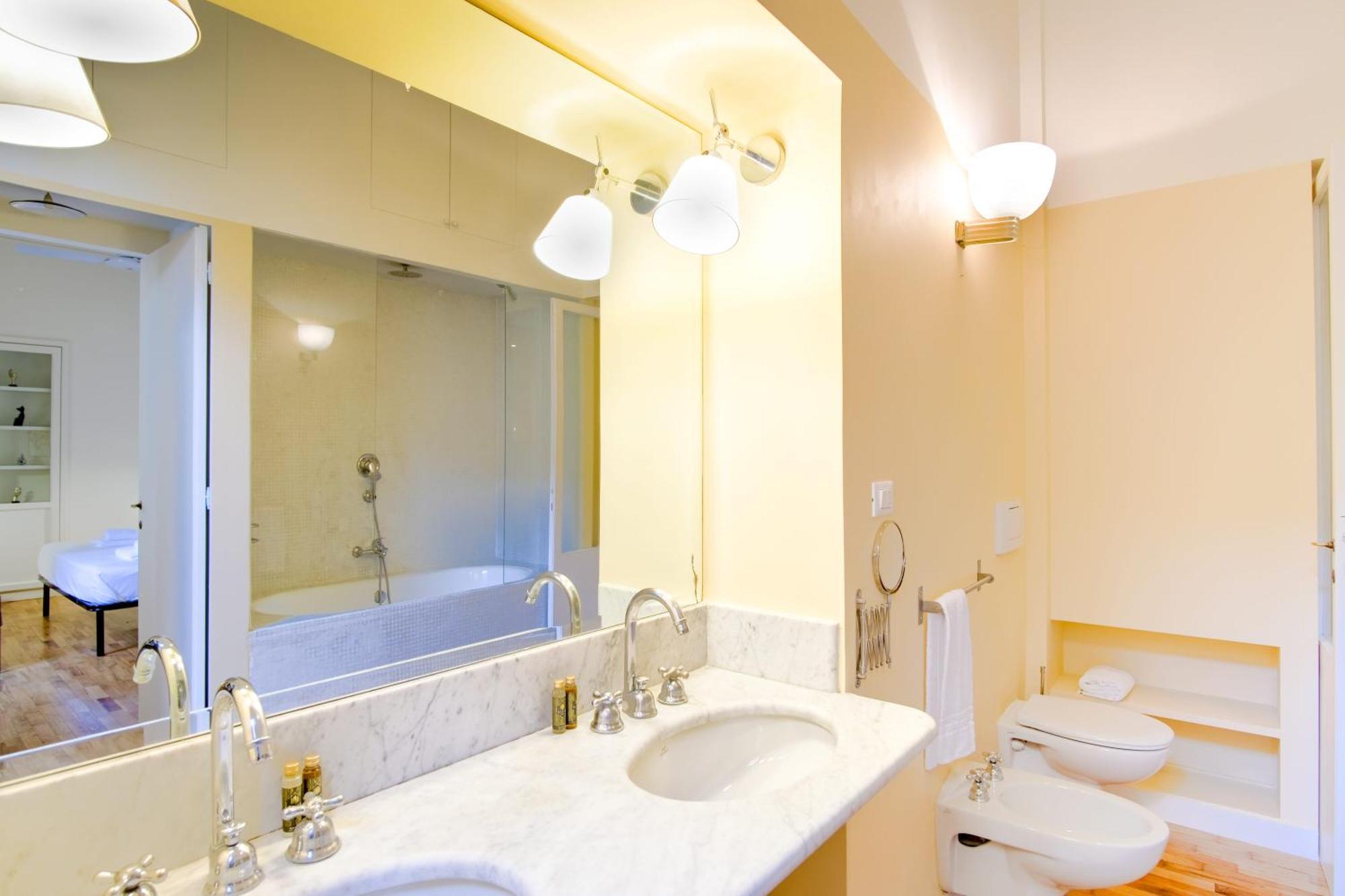 Apartment Elegantis Monti Royal With Private Terrace